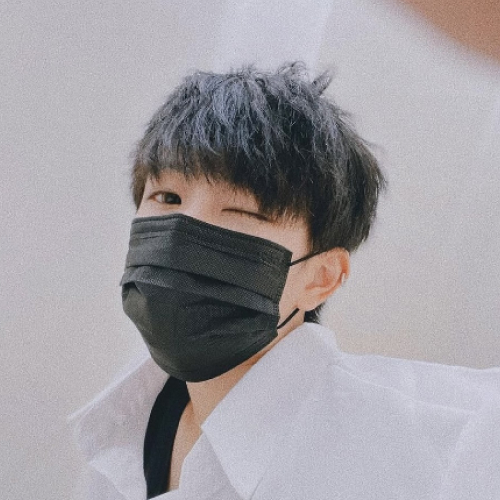 云 Yun